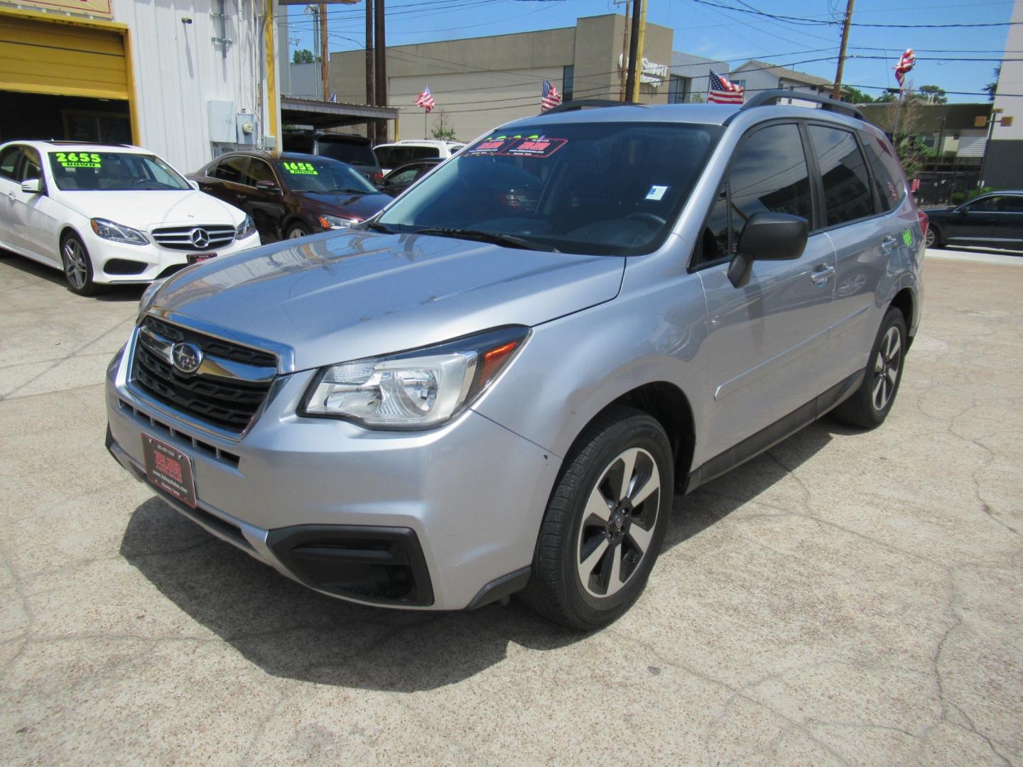 2018 Silver /Black Subaru Forester 2.5I (JF2SJABC5JH) with an 2.5L H4 F DOHC 16V engine, Automatic transmission, located at 1511 North Shepherd Dr., Houston, TX, 77008, (281) 657-1221, 29.798361, -95.412560 - 2018 SUBARU FORESTER 2.5I VIN: JF2SJABC5JH521576 J F 2 S J A B C 5 J H 5 2 1 5 7 6 4 DOOR WAGON/SPORT UTILITY 2.5L H4 F DOHC 16V GASOLINE ALL WHEEL DRIVE - Photo#16